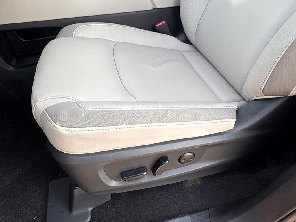 new 2025 Nissan Pathfinder car, priced at $33,339