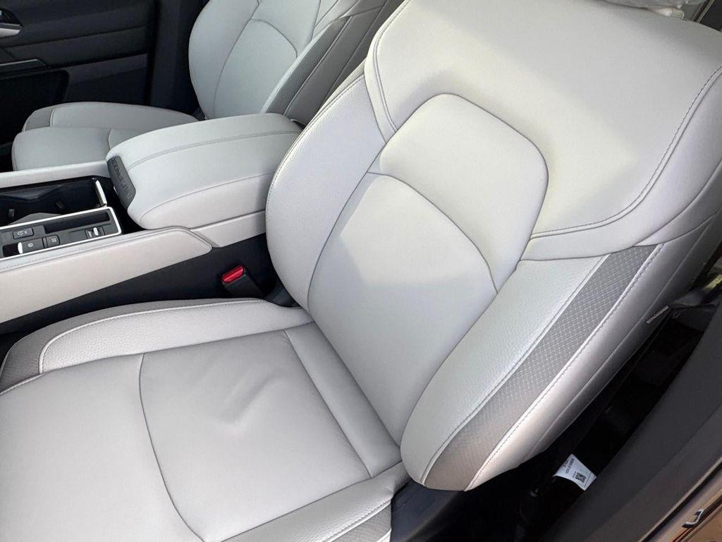 new 2025 Nissan Pathfinder car, priced at $33,339