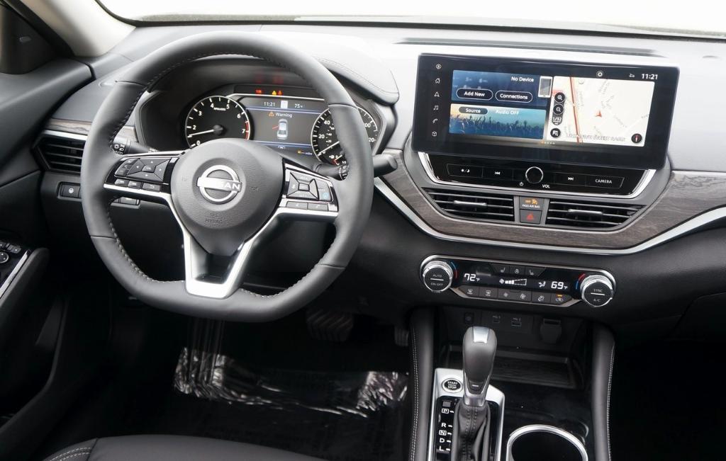 new 2024 Nissan Altima car, priced at $31,374
