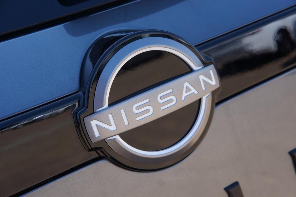 new 2024 Nissan Pathfinder car, priced at $40,978