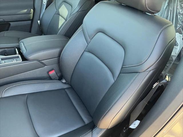 new 2025 Nissan Pathfinder car, priced at $43,785