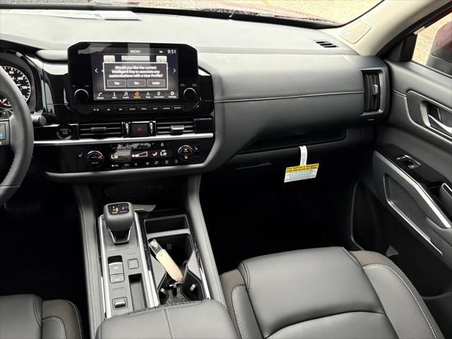 new 2025 Nissan Pathfinder car, priced at $44,772