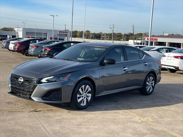 new 2025 Nissan Altima car, priced at $24,301