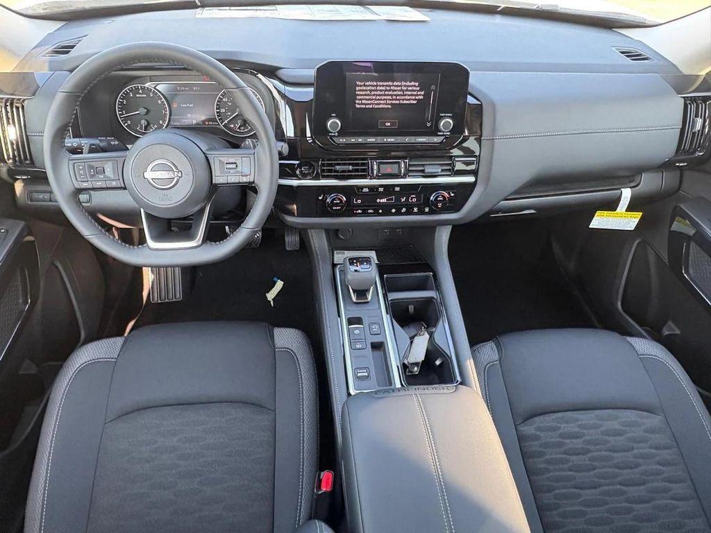 new 2025 Nissan Pathfinder car, priced at $36,795