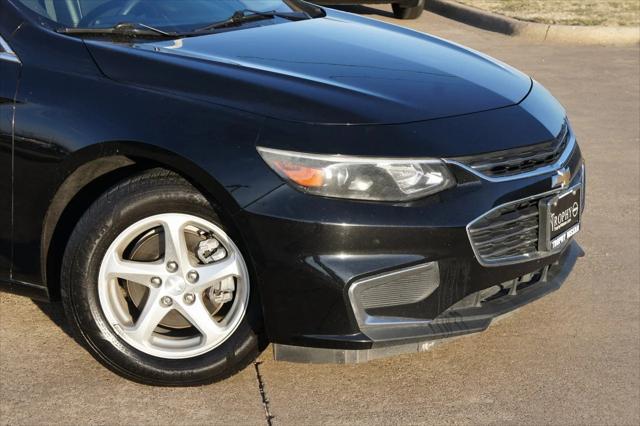 used 2018 Chevrolet Malibu car, priced at $11,991