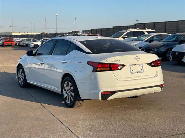 new 2025 Nissan Altima car, priced at $25,301