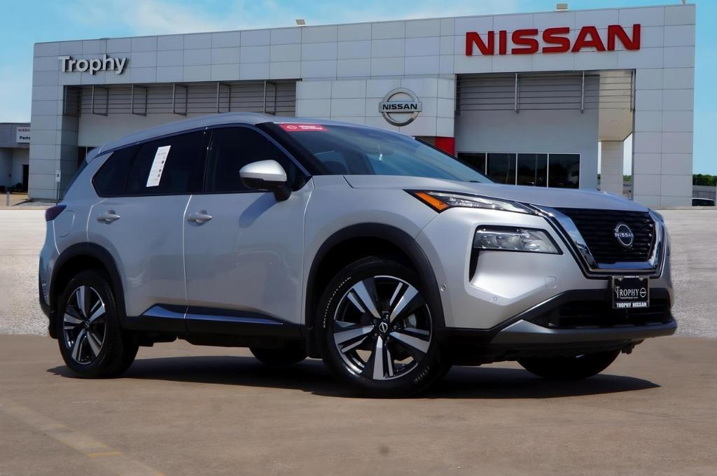 used 2022 Nissan Rogue car, priced at $27,998