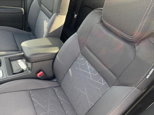 new 2025 Nissan Frontier car, priced at $32,186