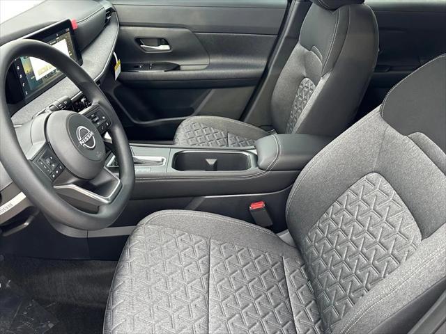 new 2025 Nissan Kicks car, priced at $27,360