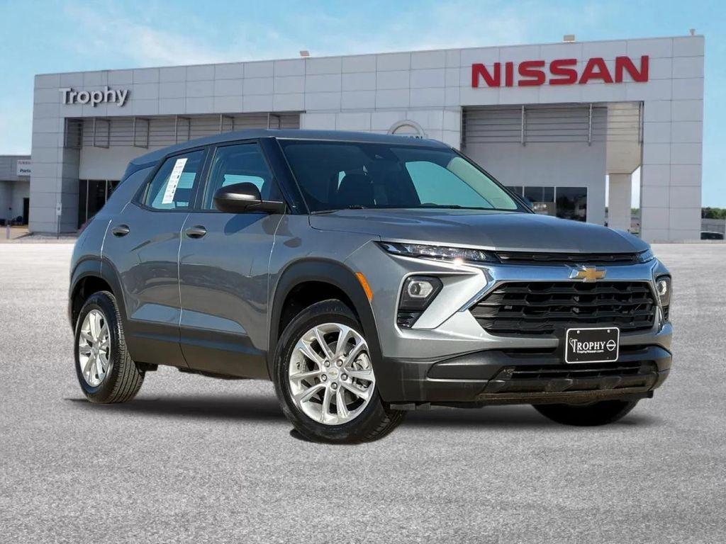 used 2024 Chevrolet TrailBlazer car, priced at $19,274
