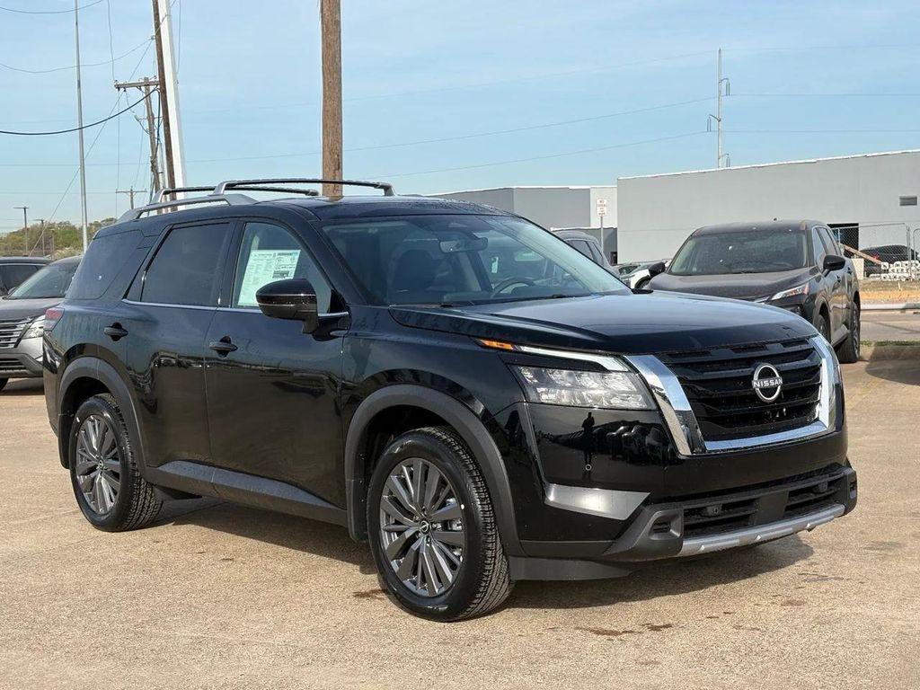 new 2025 Nissan Pathfinder car, priced at $35,904