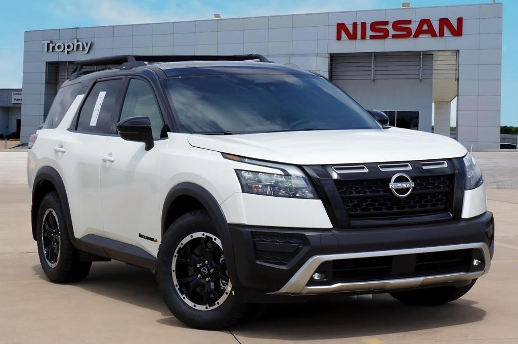 new 2024 Nissan Pathfinder car, priced at $43,438