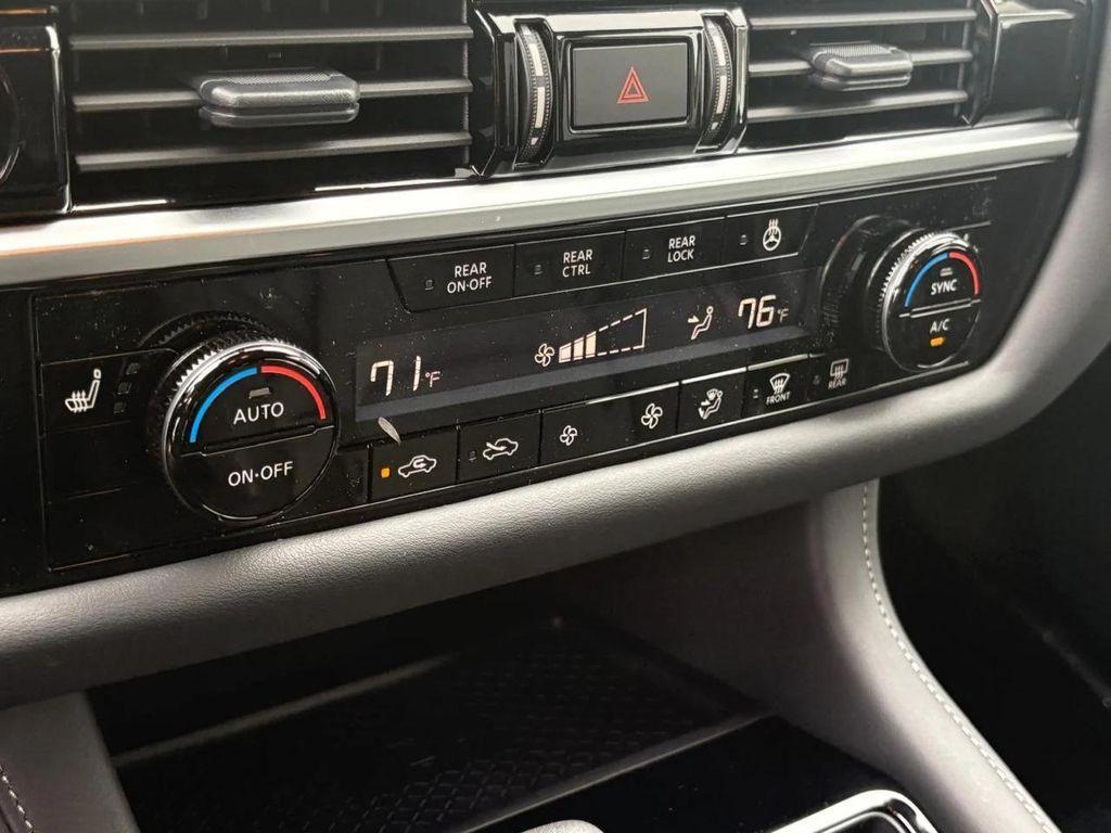 new 2025 Nissan Pathfinder car, priced at $33,326