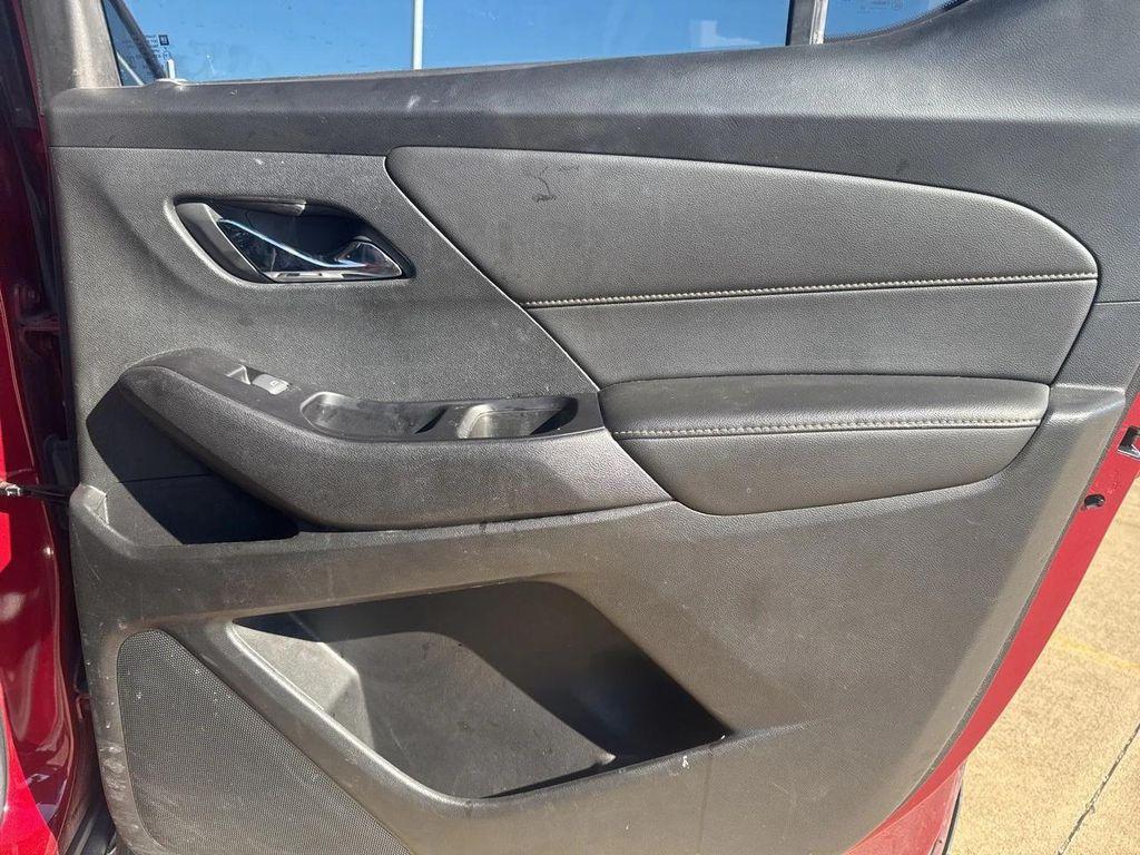 used 2020 Chevrolet Traverse car, priced at $17,479