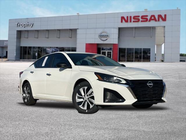 new 2025 Nissan Altima car, priced at $25,301