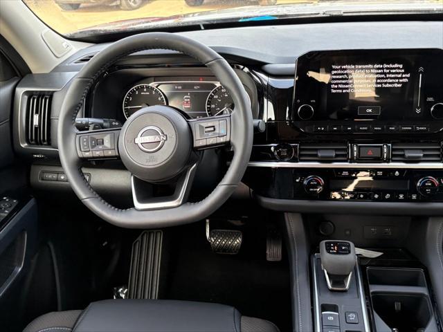 new 2025 Nissan Pathfinder car, priced at $43,160