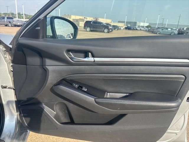 used 2022 Nissan Altima car, priced at $24,995