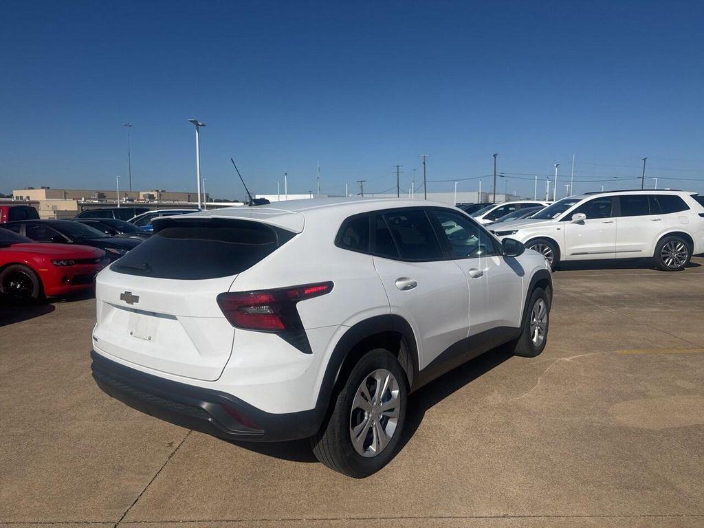 used 2024 Chevrolet Trax car, priced at $16,981