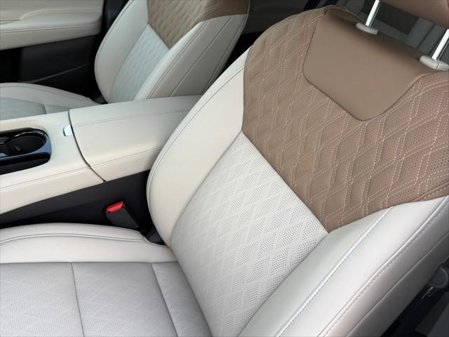new 2025 Nissan Murano car, priced at $50,042