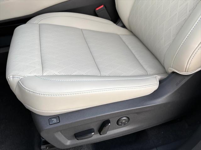 new 2025 Nissan Murano car, priced at $50,042