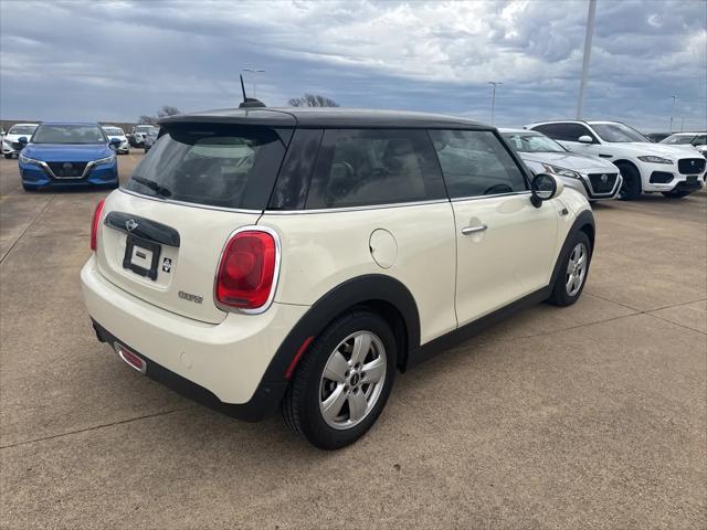 used 2018 MINI Hardtop car, priced at $13,372