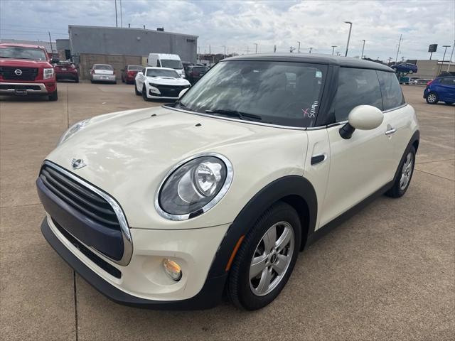 used 2018 MINI Hardtop car, priced at $13,372