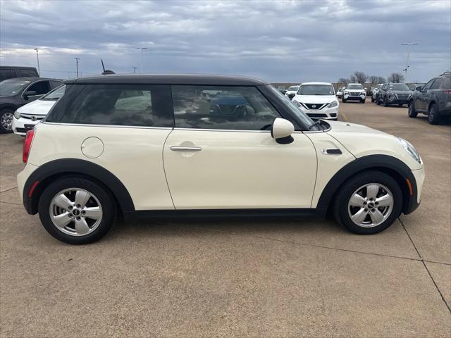 used 2018 MINI Hardtop car, priced at $13,372