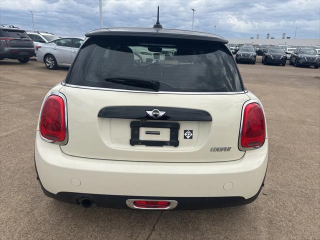 used 2018 MINI Hardtop car, priced at $13,372