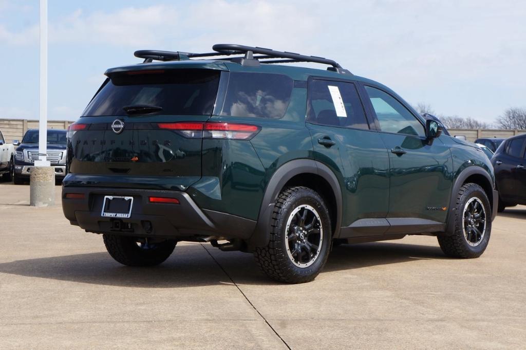 new 2024 Nissan Pathfinder car, priced at $41,052