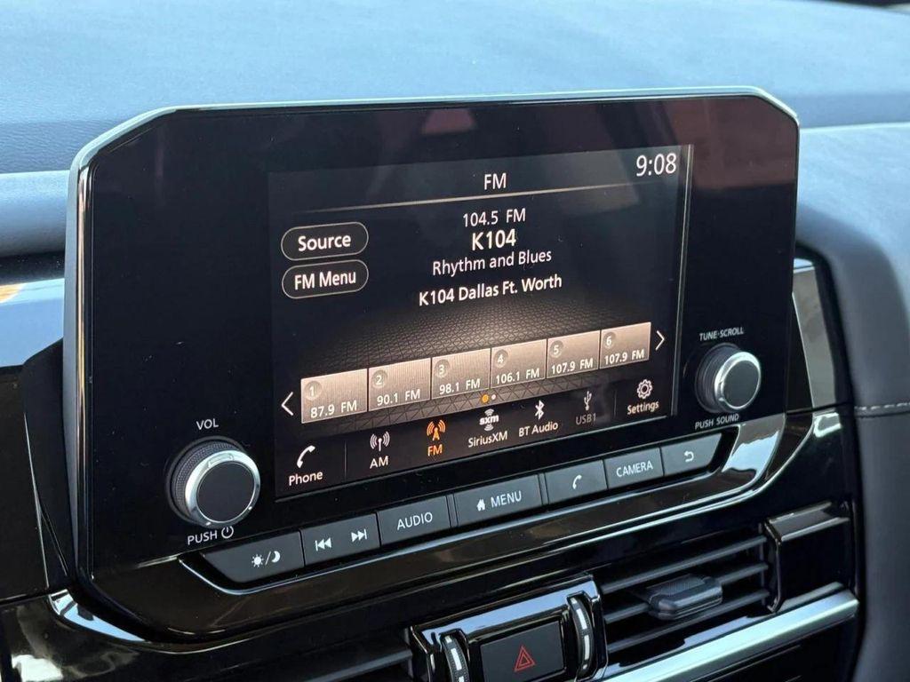 new 2025 Nissan Pathfinder car, priced at $33,932