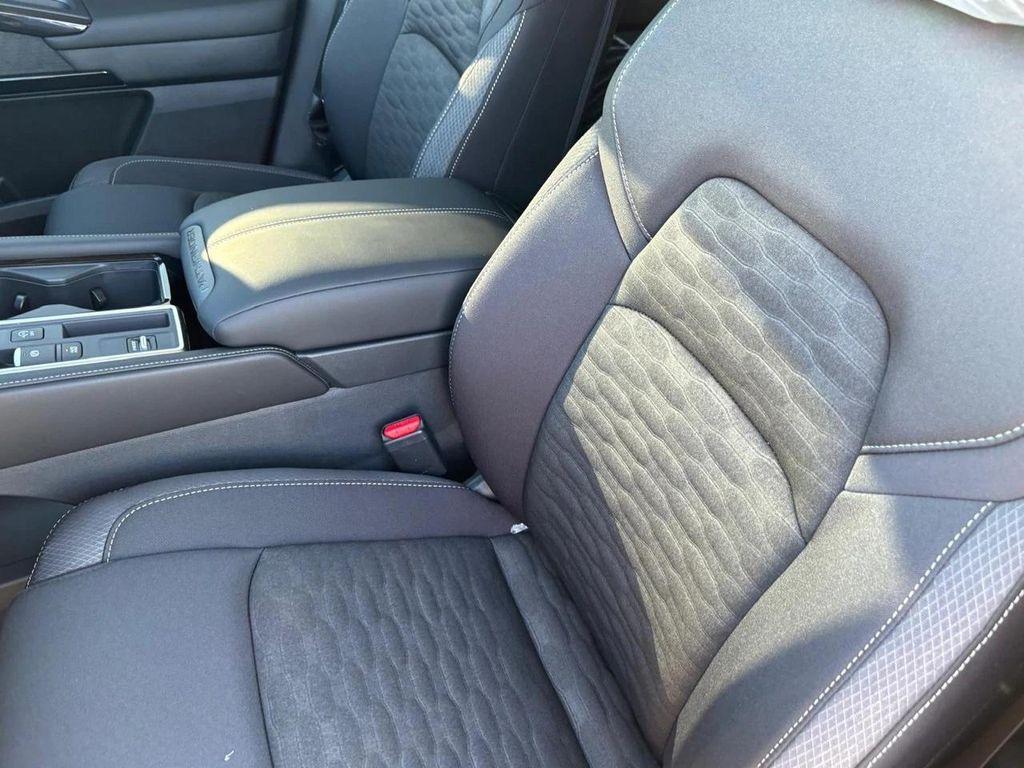 new 2025 Nissan Pathfinder car, priced at $33,932