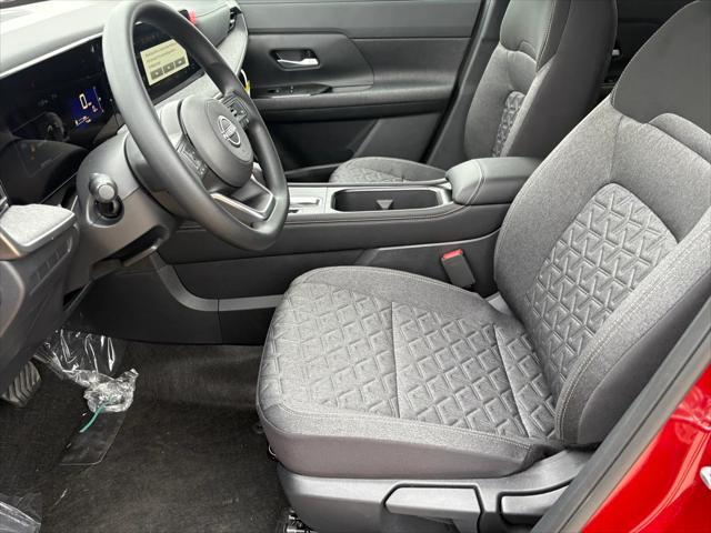 new 2025 Nissan Kicks car, priced at $27,991