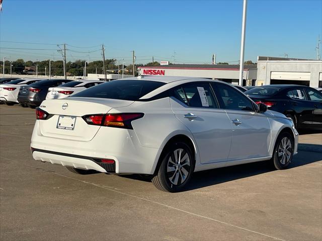 new 2025 Nissan Altima car, priced at $25,301