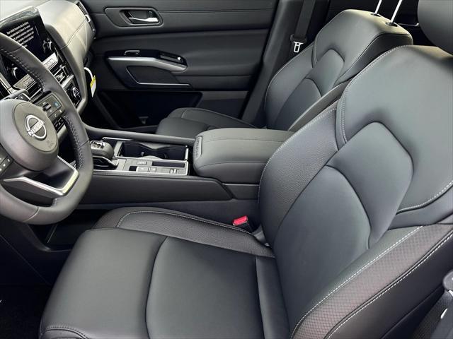 new 2025 Nissan Pathfinder car, priced at $43,020