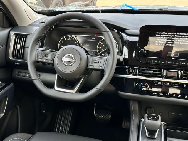 new 2025 Nissan Pathfinder car, priced at $43,020