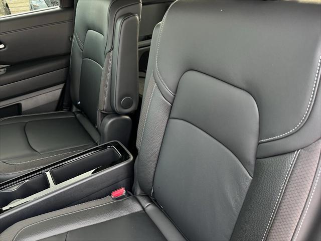 new 2025 Nissan Pathfinder car, priced at $43,020