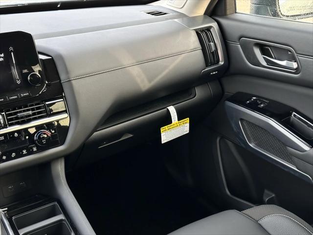 new 2025 Nissan Pathfinder car, priced at $43,020
