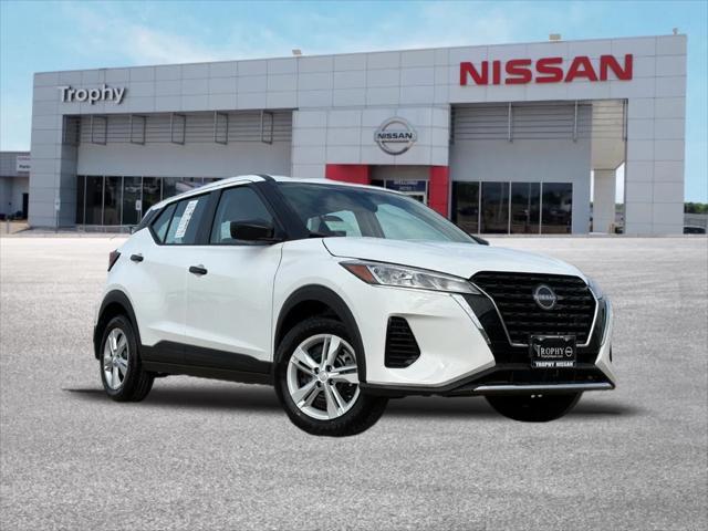 new 2025 Nissan Kicks car, priced at $22,857