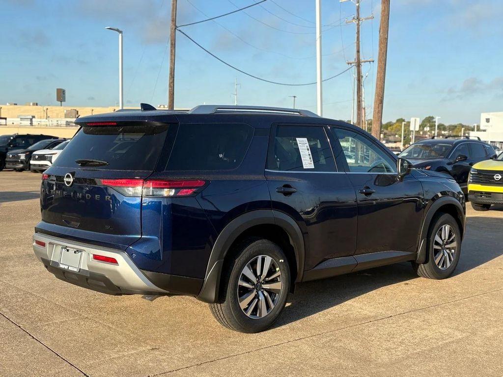 new 2025 Nissan Pathfinder car, priced at $33,399