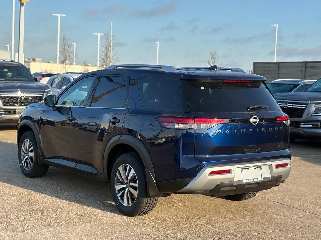 new 2025 Nissan Pathfinder car, priced at $33,399