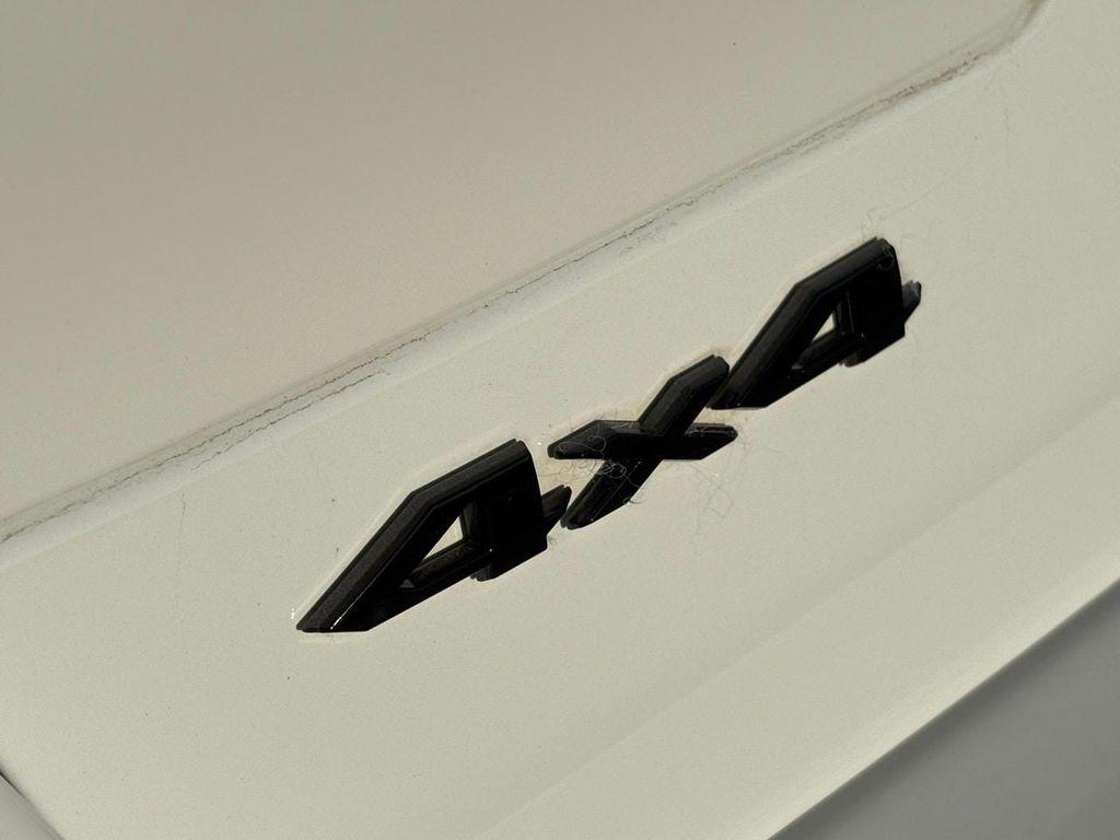 used 2022 Jeep Grand Cherokee car, priced at $28,910