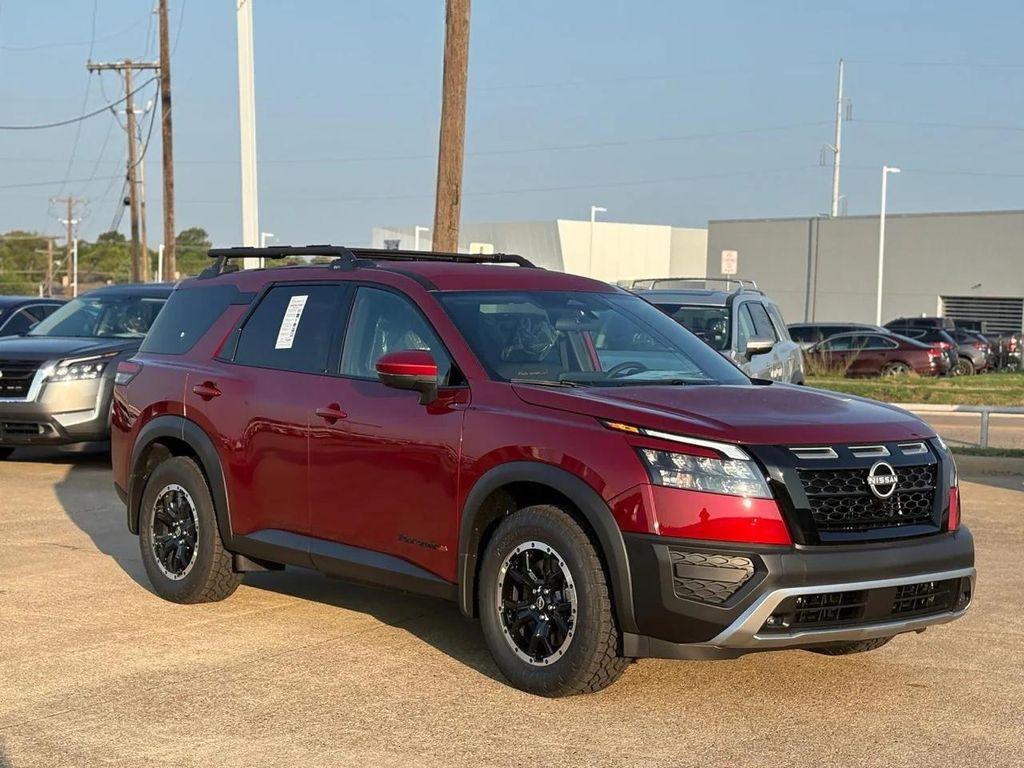 new 2025 Nissan Pathfinder car, priced at $35,472