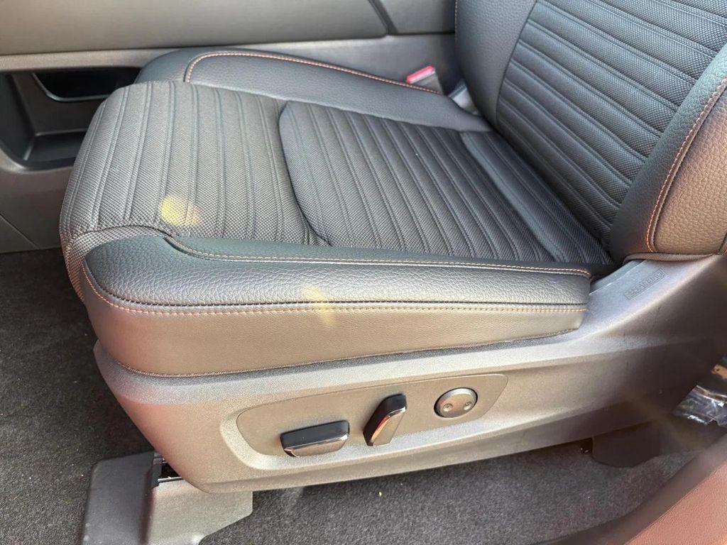 new 2025 Nissan Pathfinder car, priced at $35,472