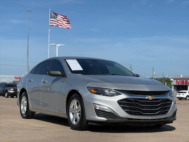 used 2022 Chevrolet Malibu car, priced at $15,234