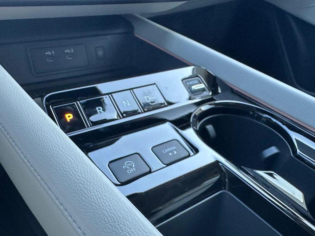 new 2025 Nissan Murano car, priced at $37,992