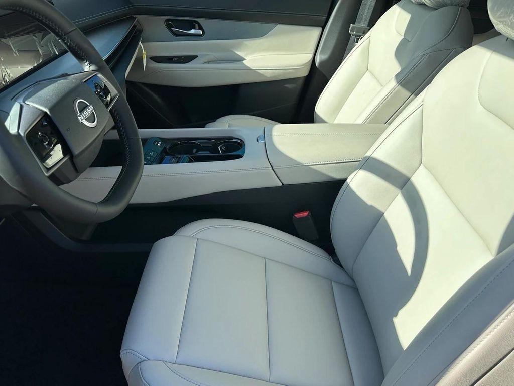 new 2025 Nissan Murano car, priced at $37,992