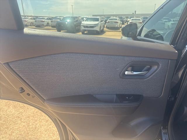 used 2023 Nissan Rogue car, priced at $22,428