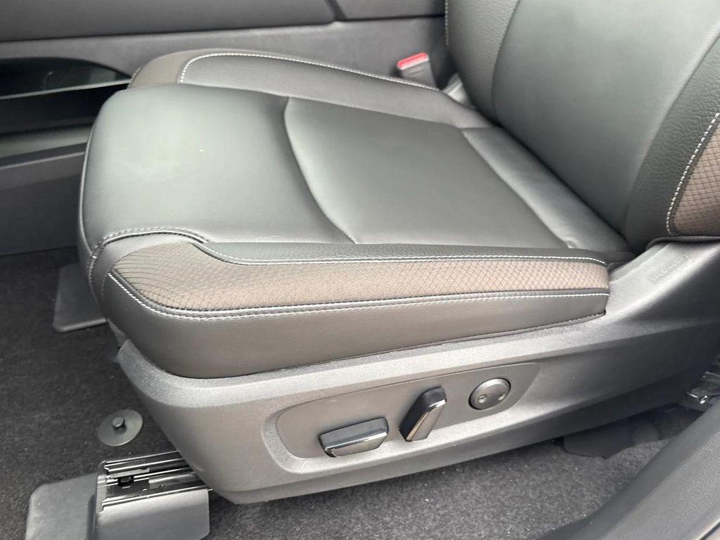 new 2025 Nissan Pathfinder car, priced at $43,097