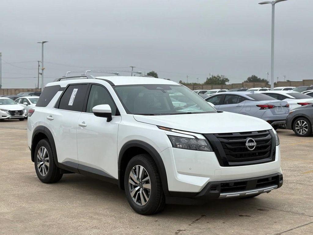 new 2025 Nissan Pathfinder car, priced at $43,097
