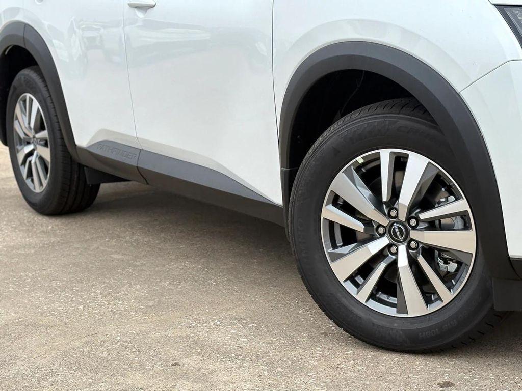 new 2025 Nissan Pathfinder car, priced at $43,097